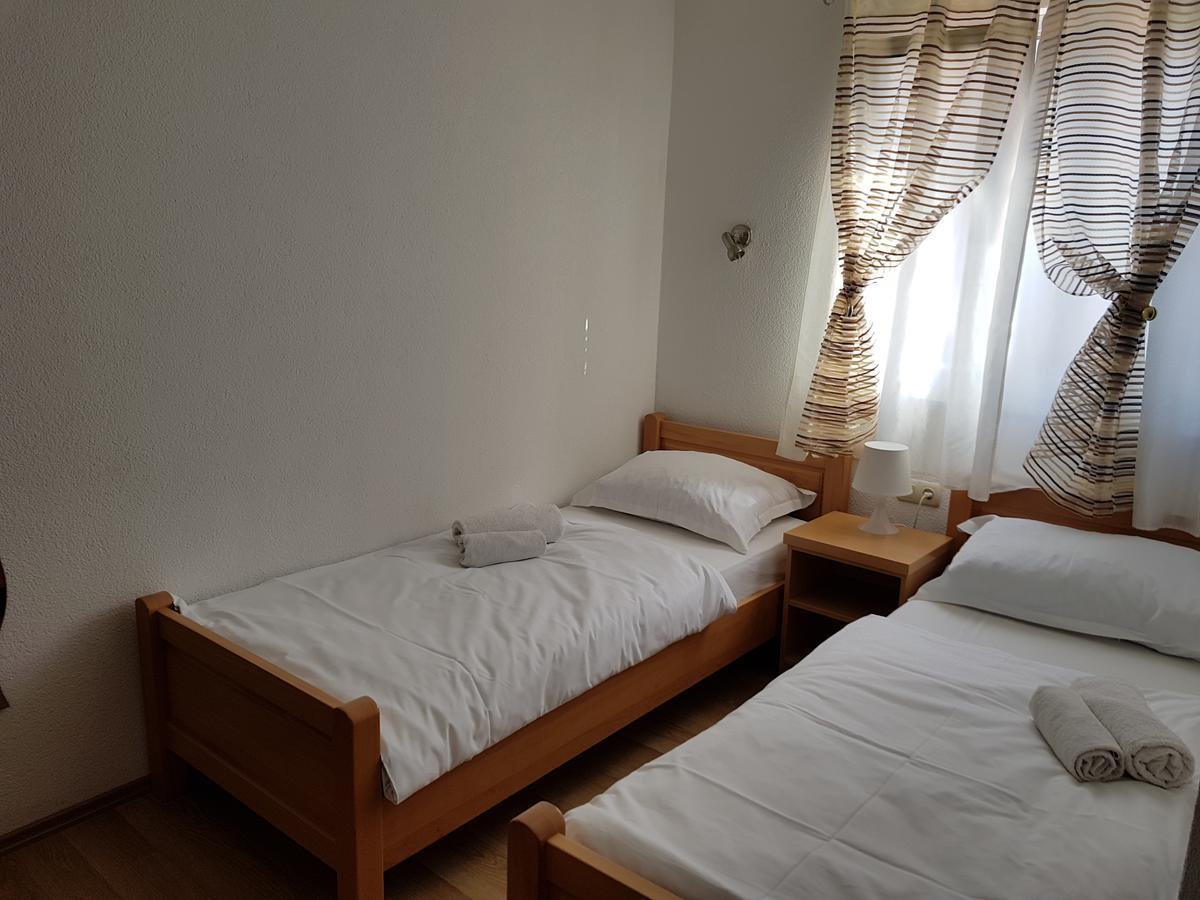 ホテル Pansion Bojic Međugorje エクステリア 写真